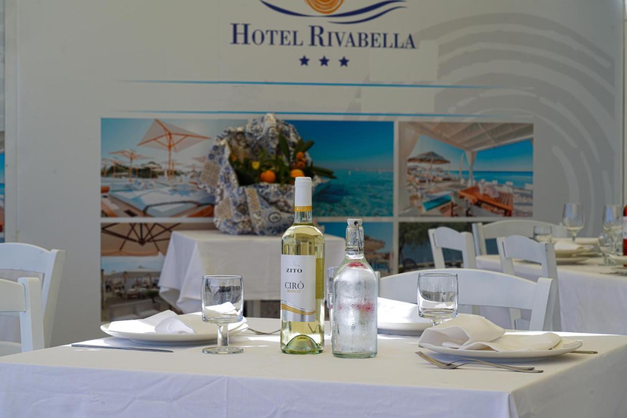 Hotel Rivabella Davoli Bagian luar foto